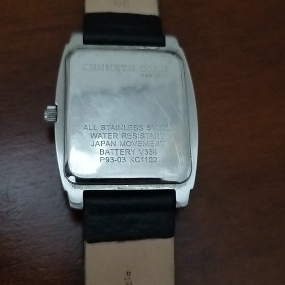 Men's Kenneth Cole watch - Picture 3 of 5